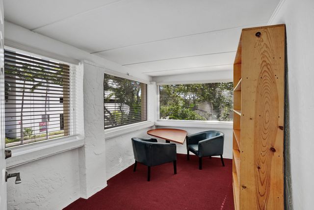 8 SE 8TH Street, Fort Lauderdale, FL 33316