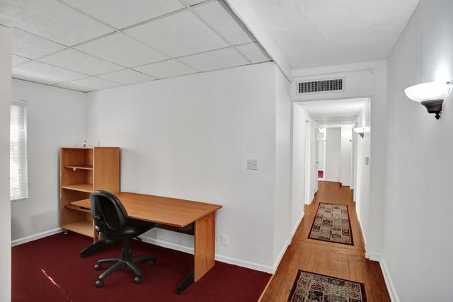8 SE 8TH Street, Fort Lauderdale, FL 33316