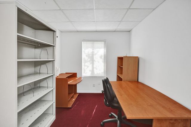 8 SE 8TH Street, Fort Lauderdale, FL 33316
