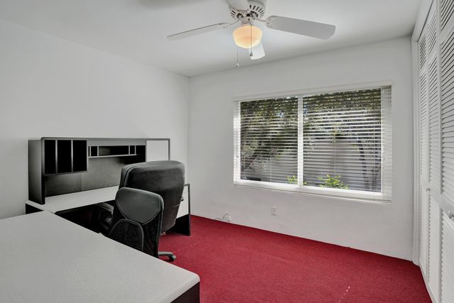 8 SE 8TH Street, Fort Lauderdale, FL 33316