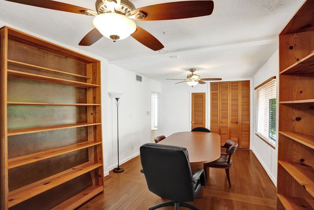 8 SE 8TH Street, Fort Lauderdale, FL 33316