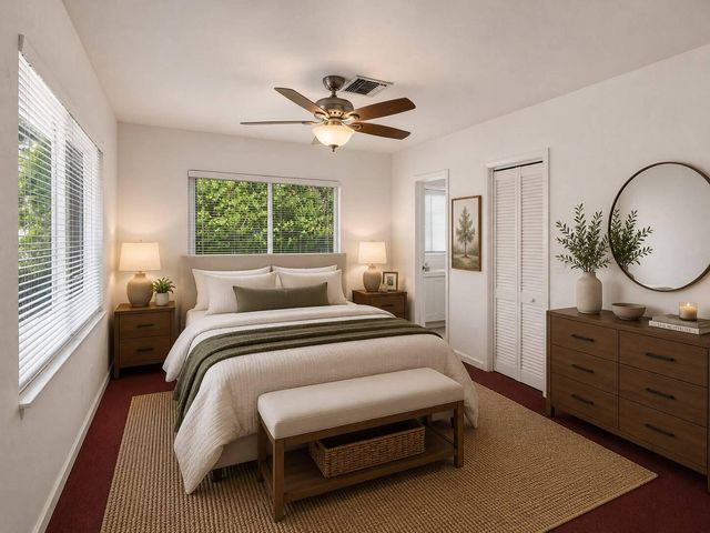 8 SE 8TH Street, Fort Lauderdale, FL 33316