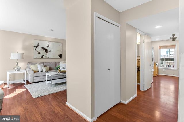 2810 ANDIRON LN, Vienna, VA 22180