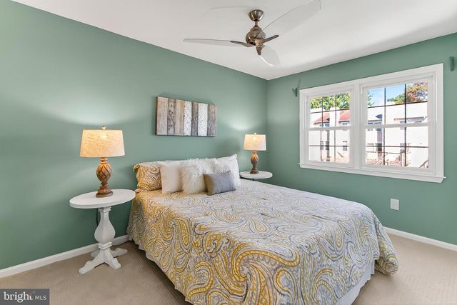 2810 ANDIRON LN, Vienna, VA 22180