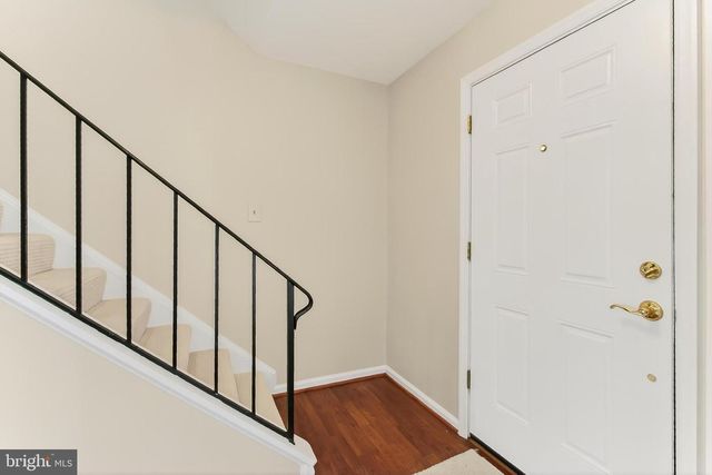 2810 ANDIRON LN, Vienna, VA 22180