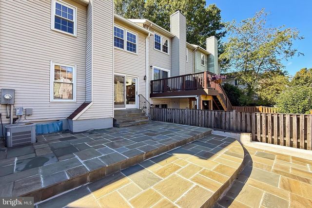 2810 ANDIRON LN, Vienna, VA 22180