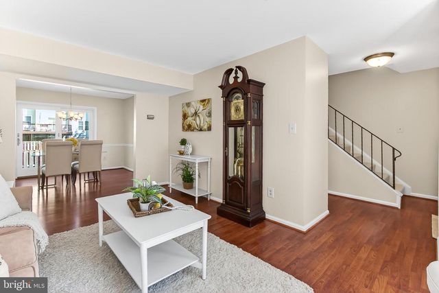 2810 ANDIRON LN, Vienna, VA 22180