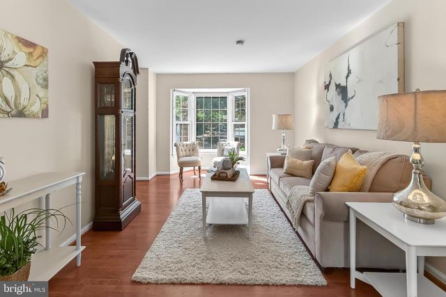 2810 ANDIRON LN, Vienna, VA 22180