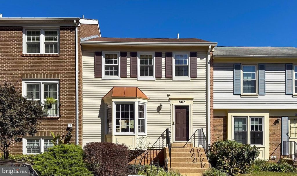 2810 ANDIRON LN, Vienna, VA 22180