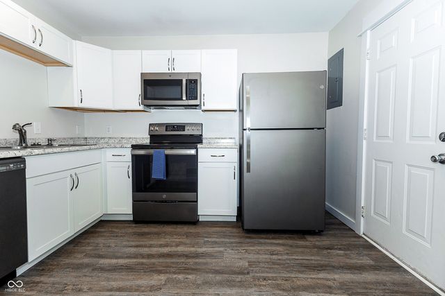 65 Lincoln Avenue, Brownsburg, IN 46112