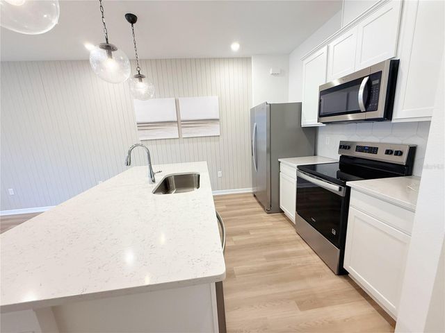 11376 BLUE BAY DRIVE, Orlando, FL 32832