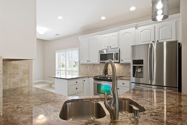 14 Muirfield Village Court, Summerville, SC 29483