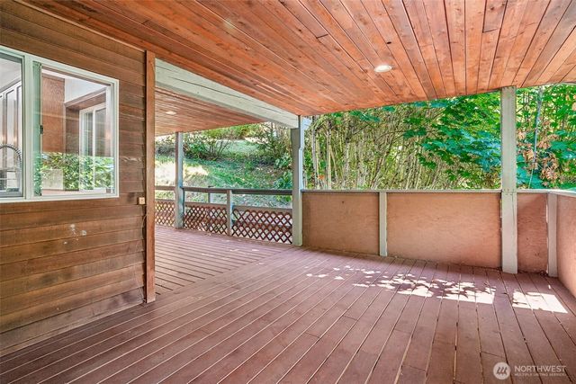 28400 16th Avenue S, Federal Way, WA 98003