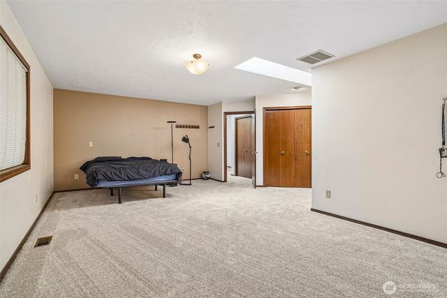28400 16th Avenue S, Federal Way, WA 98003