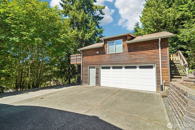 28400 16th Avenue S, Federal Way, WA 98003