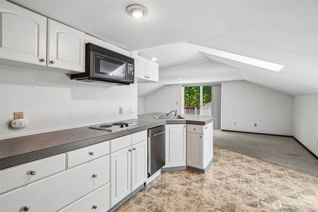 28400 16th Avenue S, Federal Way, WA 98003
