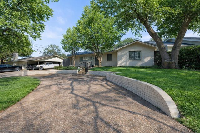 611 Westview Avenue, Fort Worth, TX 76107