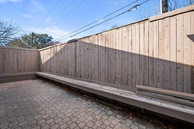 611 Westview Avenue, Fort Worth, TX 76107