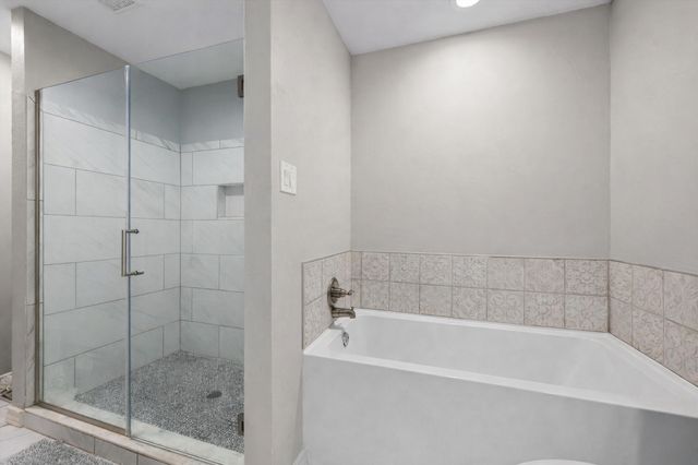 611 Westview Avenue, Fort Worth, TX 76107