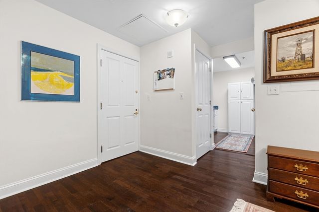 10 Charlesgate E 2, Boston, MA 02215
