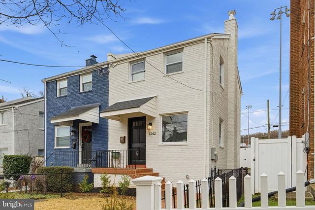 4243 HILDRETH ST SE, Washington, DC 20019