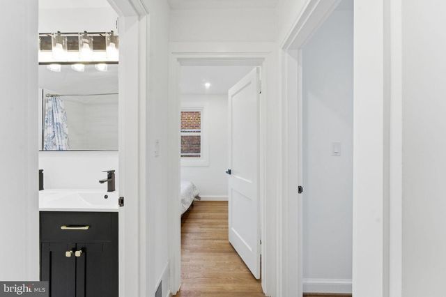 4243 HILDRETH ST SE, Washington, DC 20019