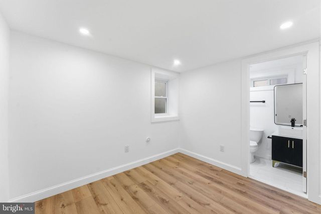 4243 HILDRETH ST SE, Washington, DC 20019