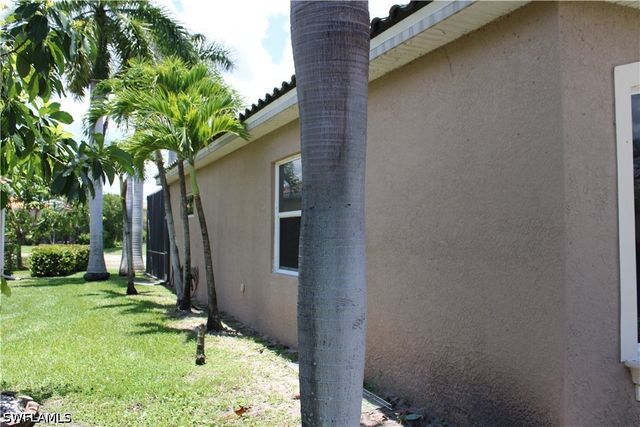 9947 Via San Marco LOOP, Fort Myers, FL 33905