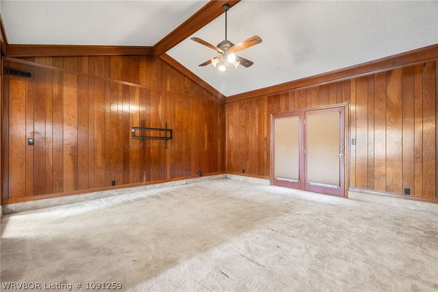 909 N 8th Street, Van Buren, AR 72956