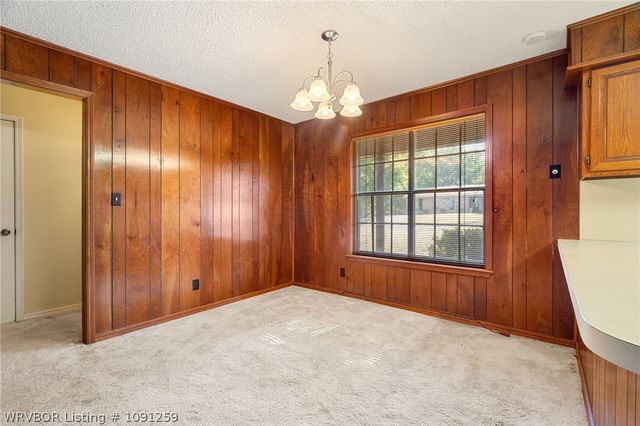 909 N 8th Street, Van Buren, AR 72956