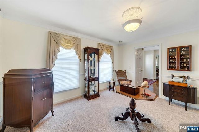 12 Laurel Hill Road, Rockaway Township, NJ 07435