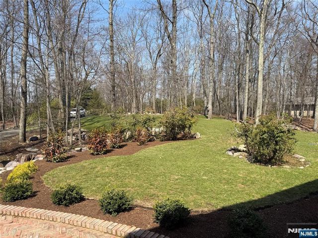 12 Laurel Hill Road, Rockaway Township, NJ 07435