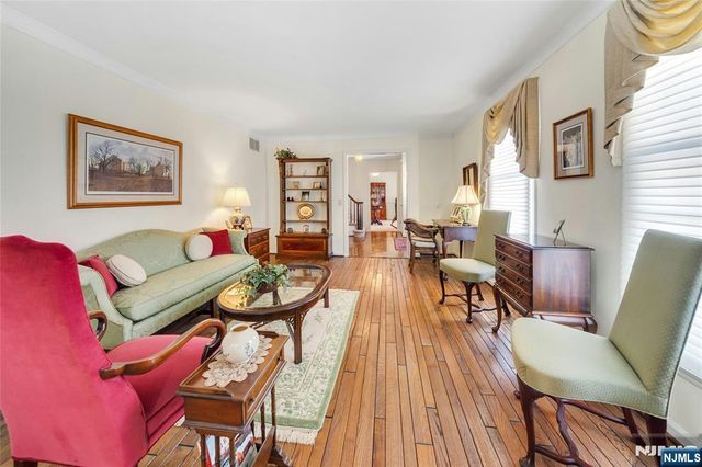 12 Laurel Hill Road, Rockaway Township, NJ 07435