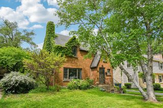 237 Le Grande Boulevard, Aurora, IL 60506