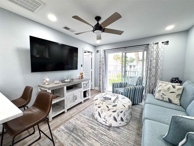 902 GIBBS ROAD 283, Venice, FL 34285