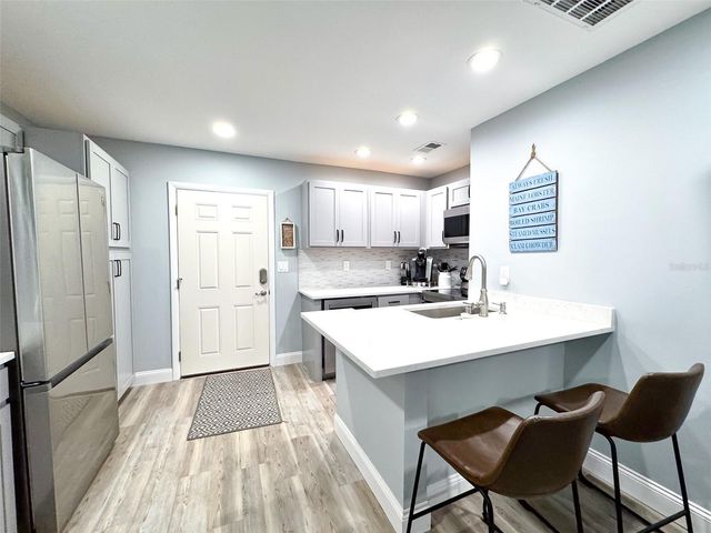 902 GIBBS ROAD 283, Venice, FL 34285
