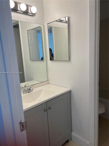 1017 Washington Cir 1017-I, Homestead, FL 33034