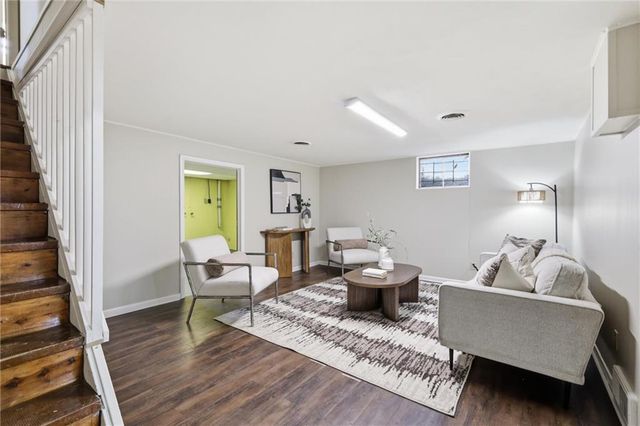 7630 Pawnee Street, Prairie Village, KS 66208