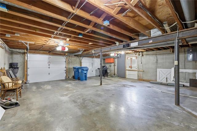 7630 Pawnee Street, Prairie Village, KS 66208