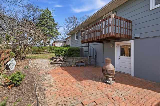 7630 Pawnee Street, Prairie Village, KS 66208