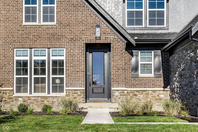 11824 Sage Creek Bend, Fishers, IN 46040
