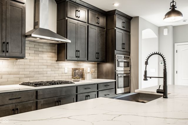 11824 Sage Creek Bend, Fishers, IN 46040