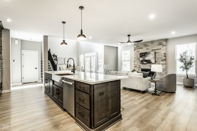 11824 Sage Creek Bend, Fishers, IN 46040