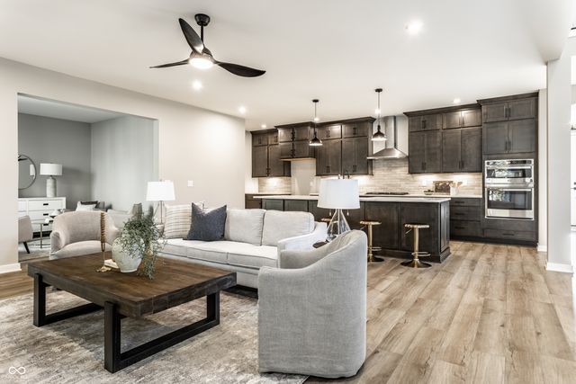 11824 Sage Creek Bend, Fishers, IN 46040