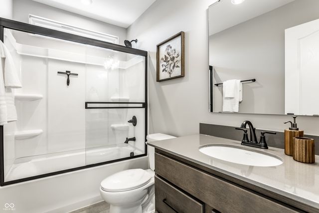 11824 Sage Creek Bend, Fishers, IN 46040