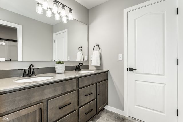 11824 Sage Creek Bend, Fishers, IN 46040