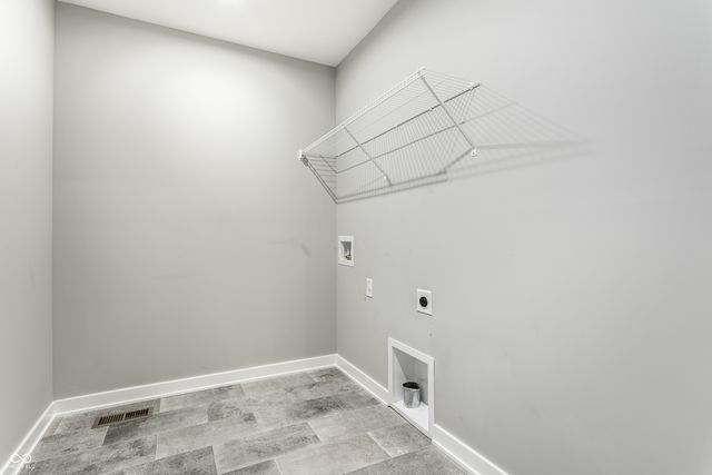 11824 Sage Creek Bend, Fishers, IN 46040