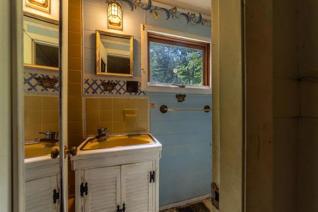 455 Wulamat Road, Bristol, NH 03222