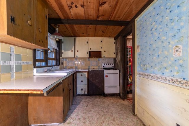 455 Wulamat Road, Bristol, NH 03222