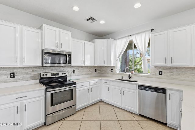 43266 W LINDGREN Drive, Maricopa, AZ 85138